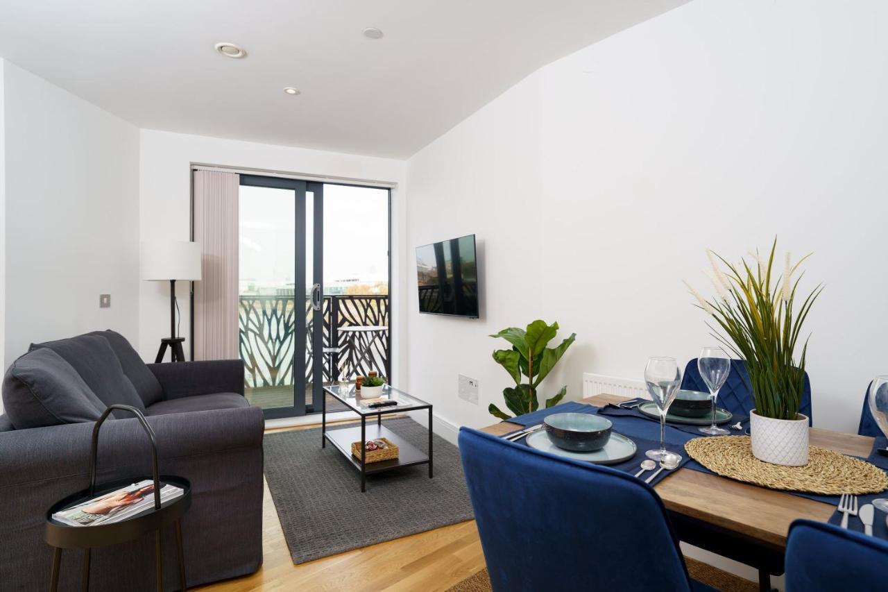 1 Bed Flat Near Canary Wharf, O2 Apartment London Bagian luar foto